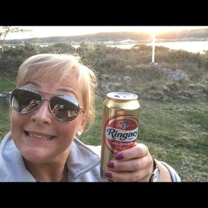 Meet your Posher, Christine